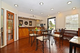 Americas Best Value Inn - Refugio