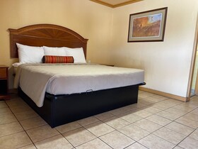Budget Inn