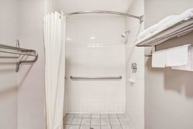 Super 8 by Wyndham Richardson Dallas