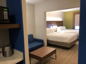 Holiday Inn Express Hotel & Suites Rio Grande City