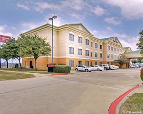 Comfort Suites Roanoke - Fort Worth North