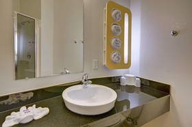 Motel 6 Ft Worth Northlake - Speedway
