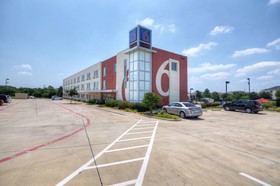 Motel 6 Ft Worth Northlake - Speedway