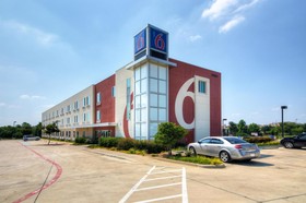 Motel 6 Ft Worth Northlake - Speedway