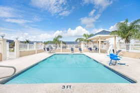 Days Inn by Wyndham Robstown