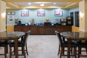 Super 8 by Wyndham Rosenberg TX