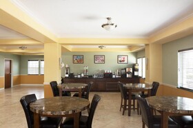 Super 8 by Wyndham Rosenberg TX