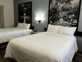 Super 8 by Wyndham Rosenberg TX