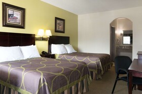 Super 8 by Wyndham Rosenberg TX