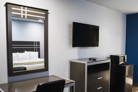 Travelers Inn & Suites