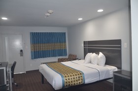 Travelers Inn & Suites