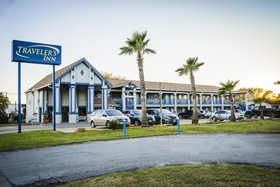 Travelers Inn & Suites