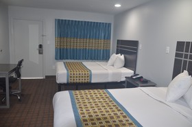 Travelers Inn & Suites