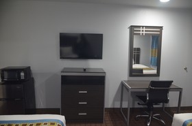 Travelers Inn & Suites