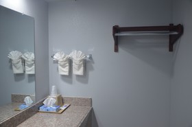 Travelers Inn & Suites