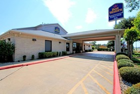 Days Inn by Wyndham Round Rock