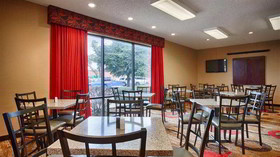 Days Inn by Wyndham Round Rock