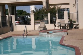 Holiday Inn Express Hotel & Suites Austin - Round Rock