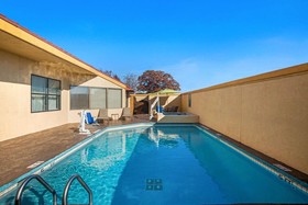 La Quinta Inn & Suites by Wyndham Round Rock North