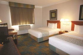 La Quinta Inn & Suites by Wyndham Round Rock North