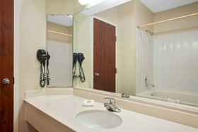 La Quinta Inn & Suites by Wyndham Round Rock North