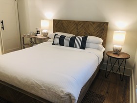Farmstead Round Top