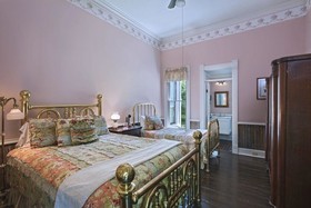 Inn on the Creek