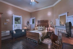 Inn on the Creek