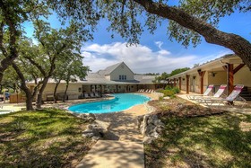 Sun Retreats San Antonio West