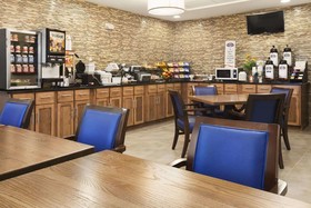 Best Western North Bryant Inn