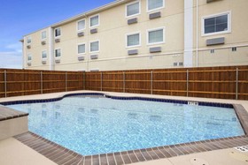 Best Western North Bryant Inn