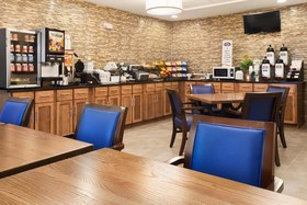 Best Western North Bryant Inn