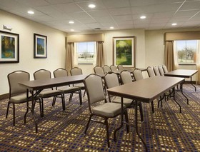 Best Western North Bryant Inn