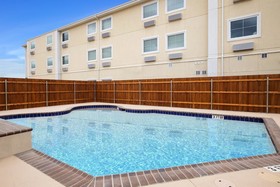 Best Western North Bryant Inn