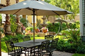 Arbor House Suites