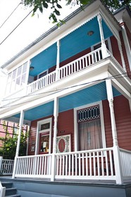 Arbor House Suites