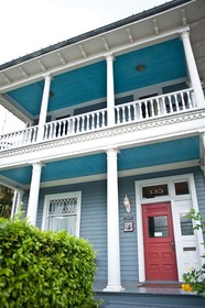 Arbor House Suites