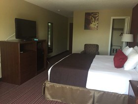 SureStay Plus by Best Western San Antonio Fiesta Inn