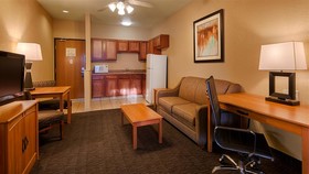 Best Western Plus Hill Country Suites