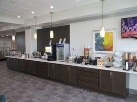 Best Western Plus Roland Inn & Suites