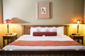Aiden by Best Western @ San Antonio Riverwalk