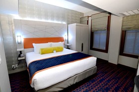 Best Western Premier Historic Travelers Hotel Alamo/Riverwalk