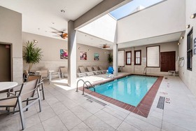 Best Western Premier Historic Travelers Hotel Alamo/Riverwalk