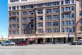 Best Western Premier Historic Travelers Hotel Alamo/Riverwalk