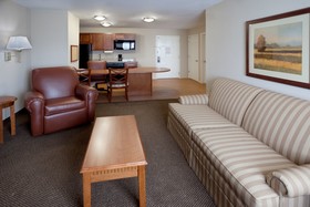 Candlewood Suites San Antonio NW Near SeaWorld