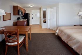 Candlewood Suites San Antonio NW Near SeaWorld