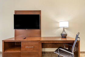 Comfort Suites