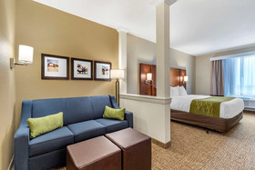 Comfort Suites