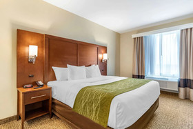 Comfort Suites