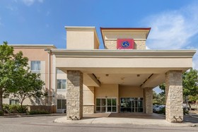 Comfort Suites Medical Center Near Six Flags
